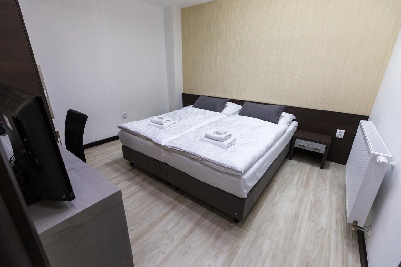 Hotel U Kostela Modřice Buitenkant foto
