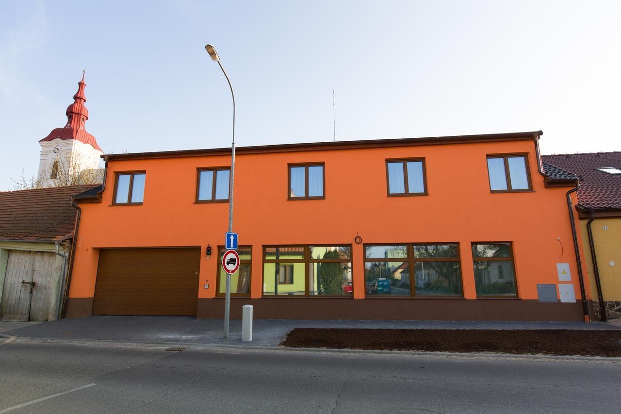 Hotel U Kostela Modřice Buitenkant foto